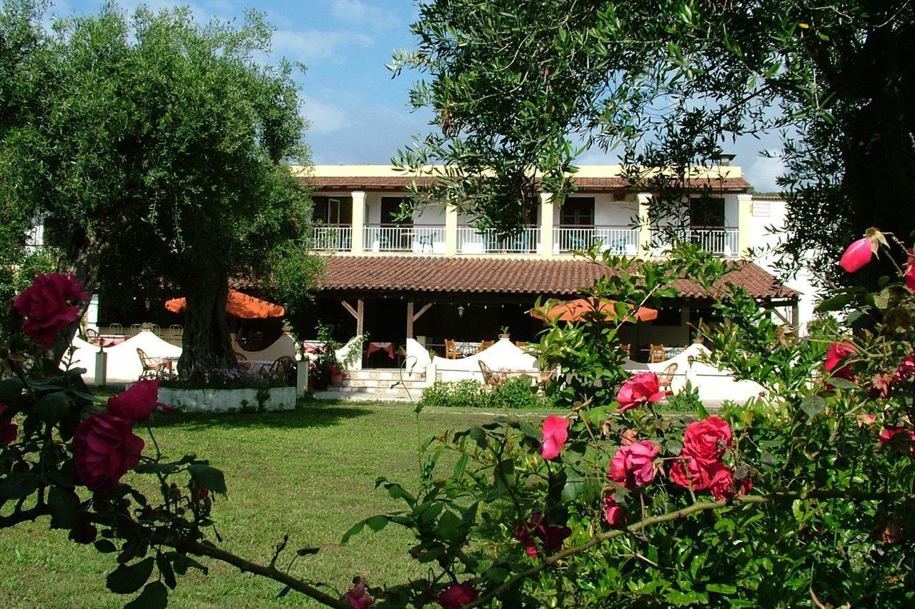 Firefly Hotel Moraitika Exterior foto